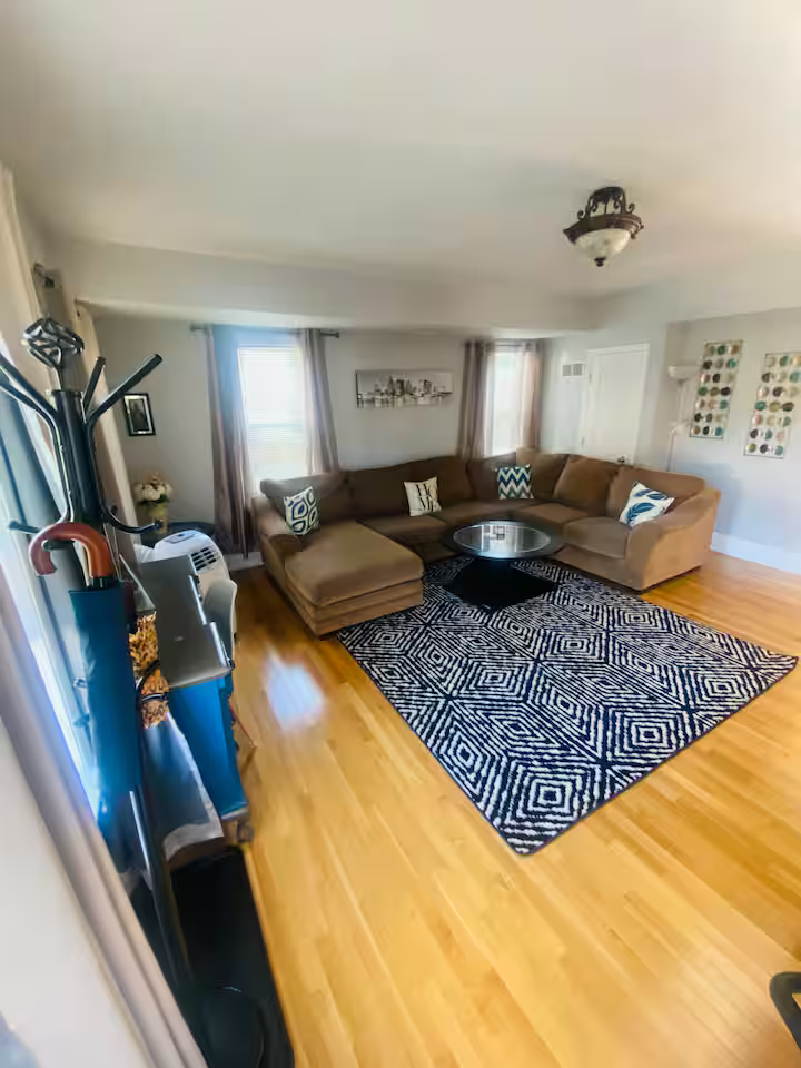 Comfy Cozy Stay townhouse